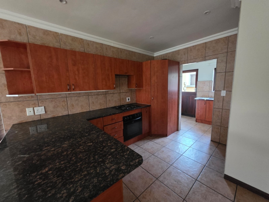 3 Bedroom Property for Sale in Dayanglen Gauteng