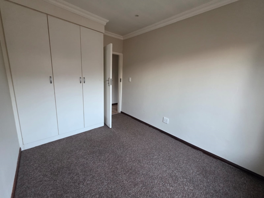 3 Bedroom Property for Sale in Dayanglen Gauteng
