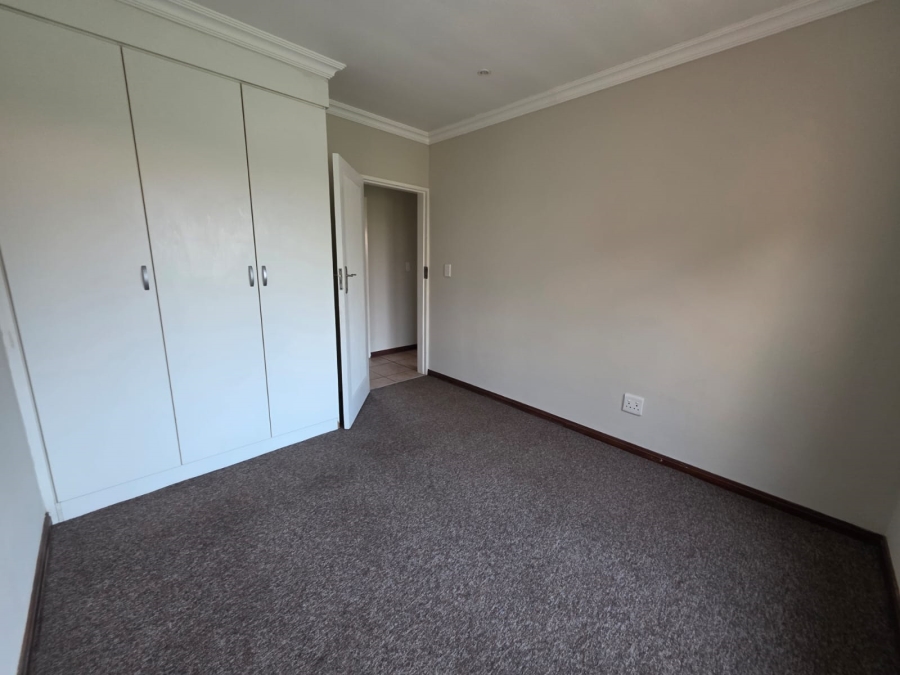 3 Bedroom Property for Sale in Dayanglen Gauteng