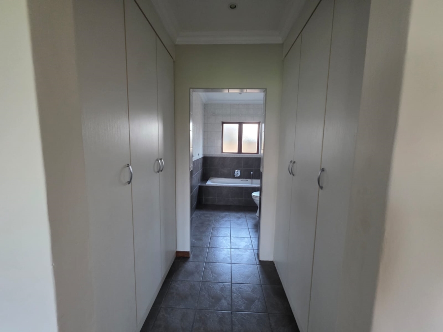 3 Bedroom Property for Sale in Dayanglen Gauteng