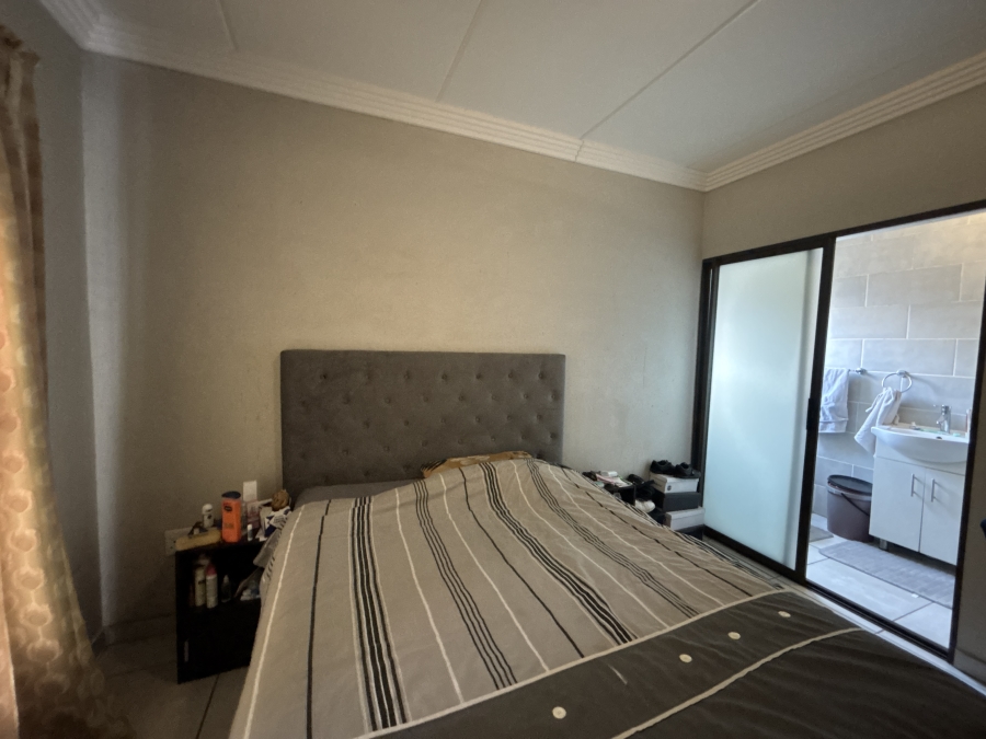 2 Bedroom Property for Sale in Jansenpark Gauteng