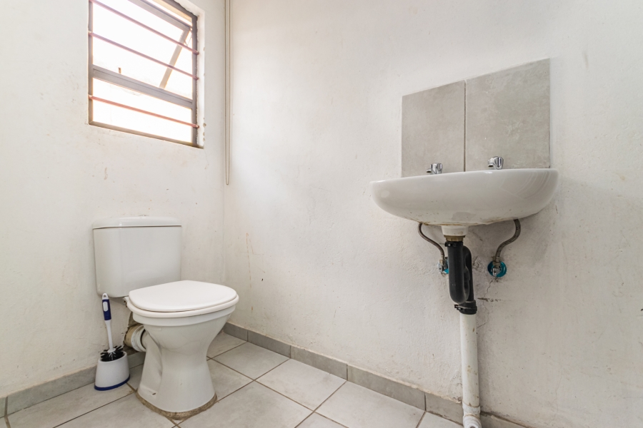 8 Bedroom Property for Sale in Cosmo City Gauteng