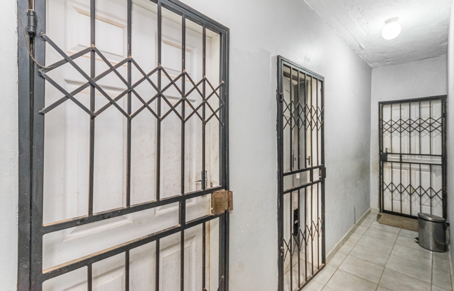 12 Bedroom Property for Sale in Cosmo City Gauteng