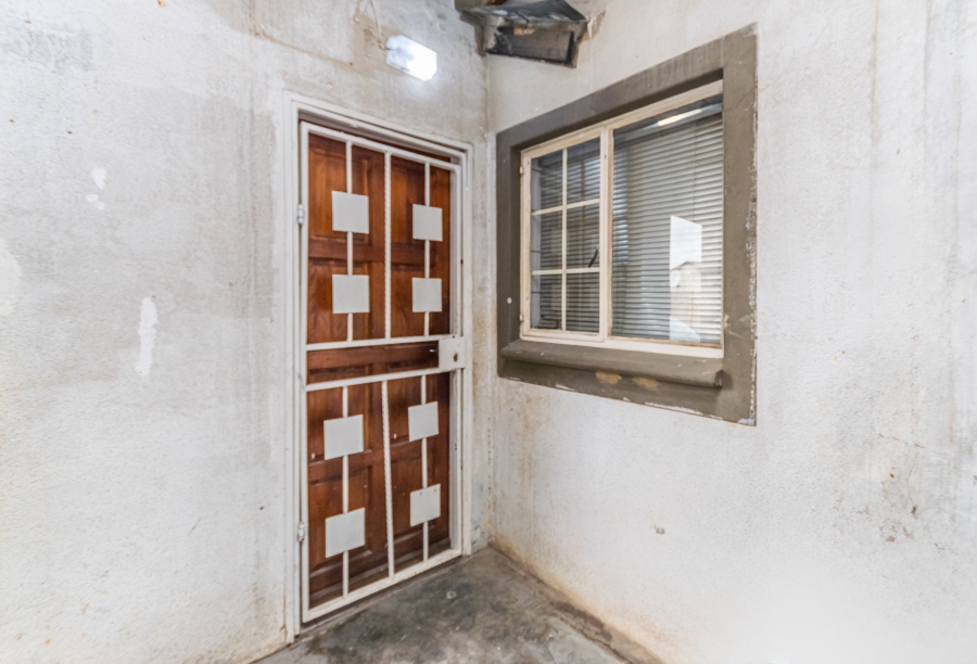 12 Bedroom Property for Sale in Cosmo City Gauteng