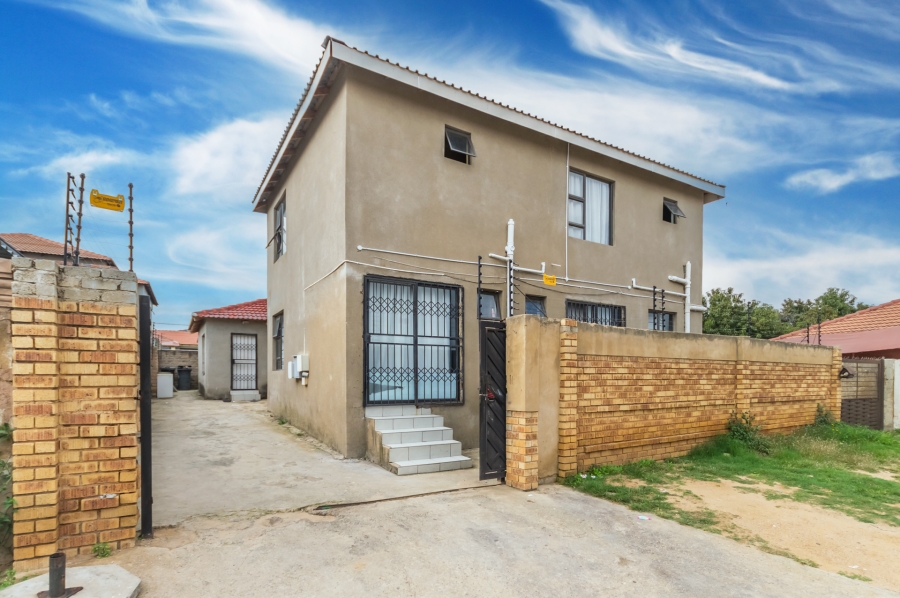 10 Bedroom Property for Sale in Cosmo City Gauteng