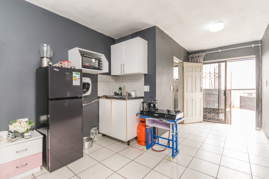 10 Bedroom Property for Sale in Cosmo City Gauteng