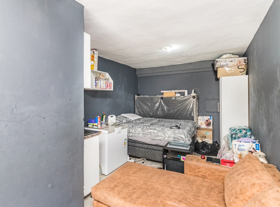 10 Bedroom Property for Sale in Cosmo City Gauteng