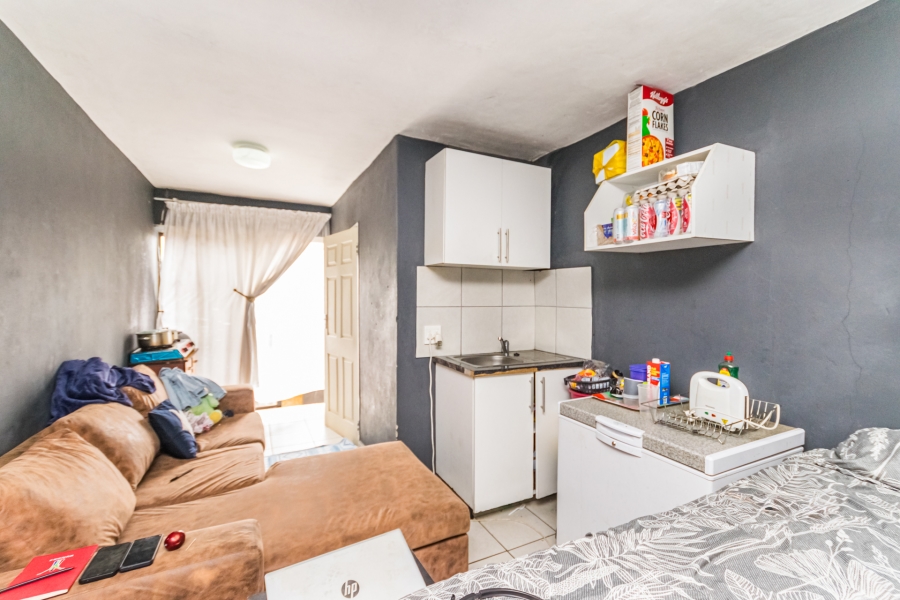 10 Bedroom Property for Sale in Cosmo City Gauteng