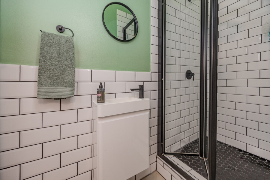 2 Bedroom Property for Sale in Wilgeheuwel Gauteng