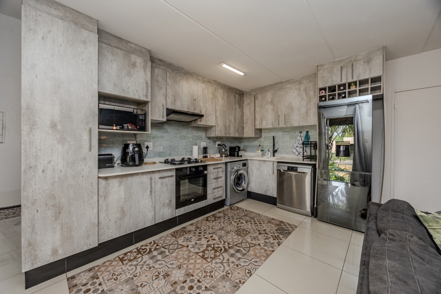 2 Bedroom Property for Sale in Wilgeheuwel Gauteng