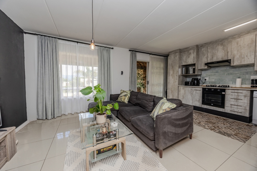 2 Bedroom Property for Sale in Wilgeheuwel Gauteng