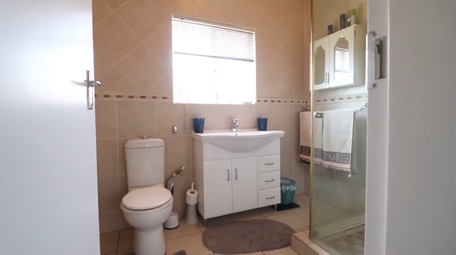 To Let 4 Bedroom Property for Rent in Witfield Gauteng