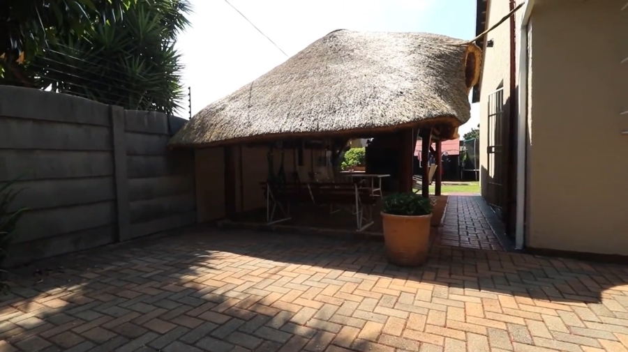 To Let 4 Bedroom Property for Rent in Witfield Gauteng