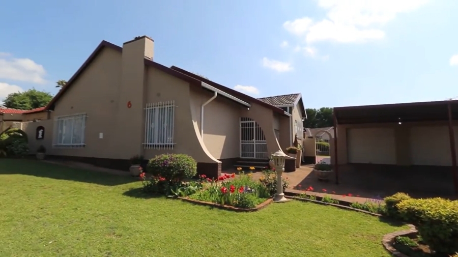 To Let 4 Bedroom Property for Rent in Witfield Gauteng