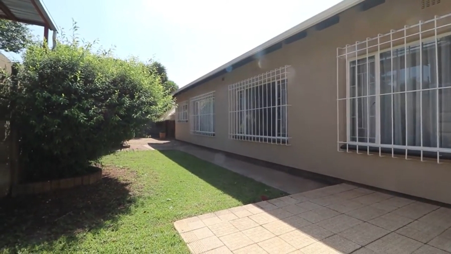 To Let 4 Bedroom Property for Rent in Witfield Gauteng