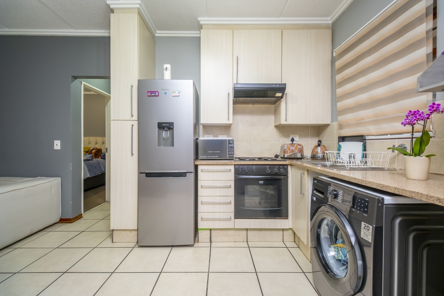1 Bedroom Property for Sale in Lonehill Gauteng
