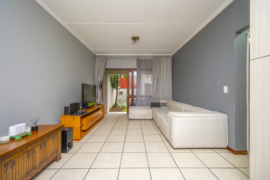 1 Bedroom Property for Sale in Lonehill Gauteng