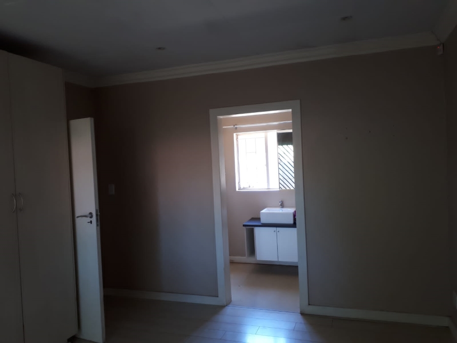 4 Bedroom Property for Sale in Lyttelton Manor Gauteng