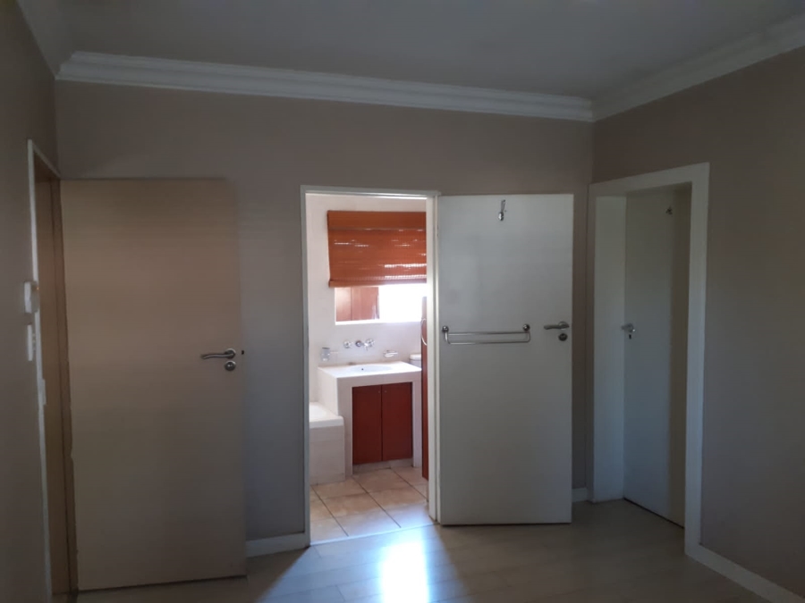 4 Bedroom Property for Sale in Lyttelton Manor Gauteng