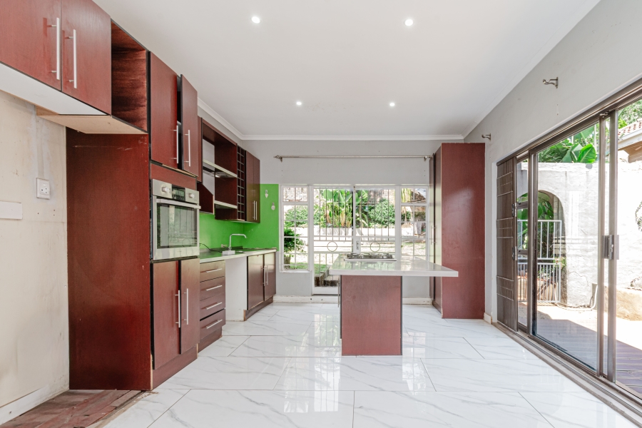 4 Bedroom Property for Sale in Kensington Gauteng