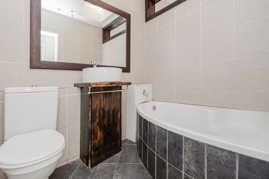 4 Bedroom Property for Sale in Kensington Gauteng