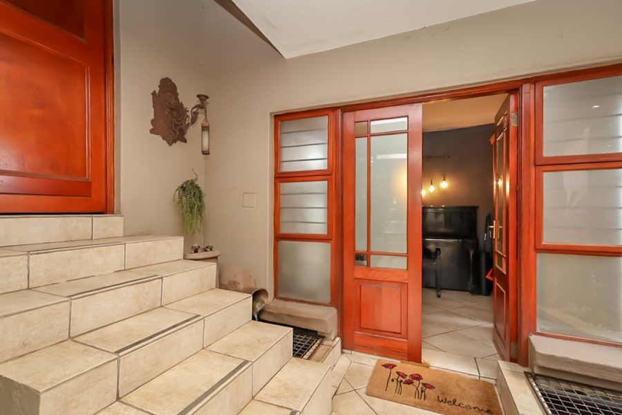 3 Bedroom Property for Sale in Kloofendal Gauteng