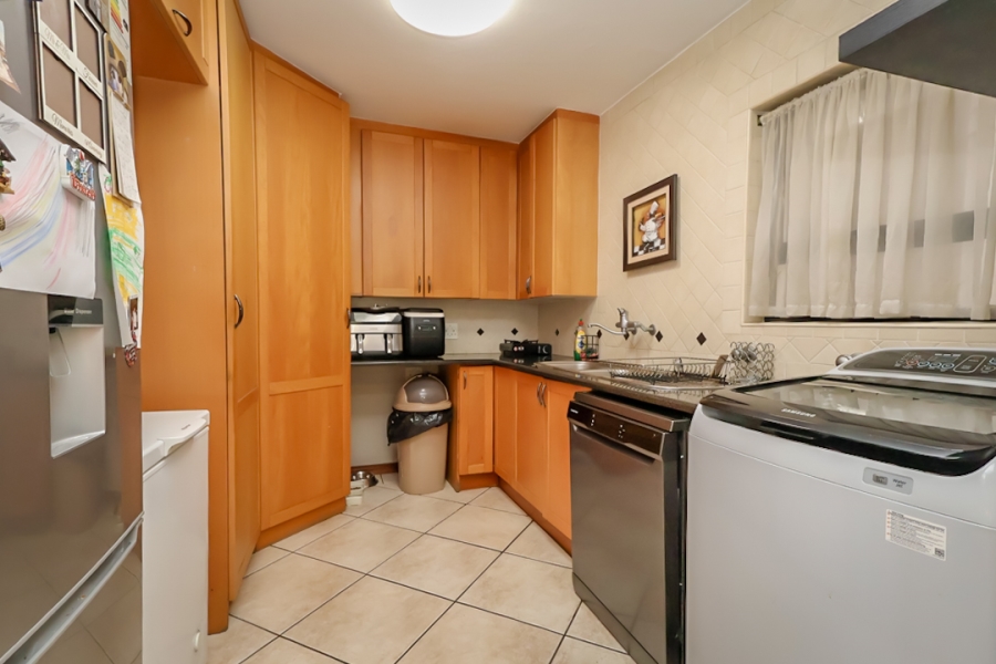 3 Bedroom Property for Sale in Kloofendal Gauteng