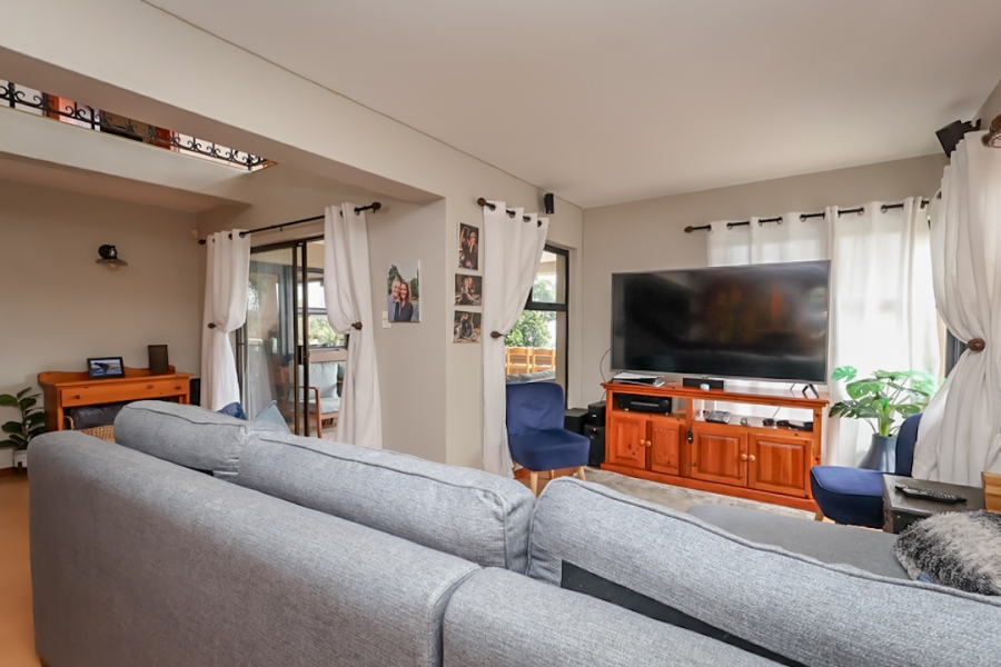 3 Bedroom Property for Sale in Kloofendal Gauteng