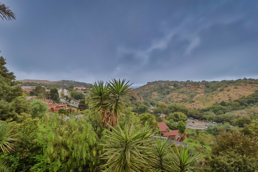 3 Bedroom Property for Sale in Kloofendal Gauteng