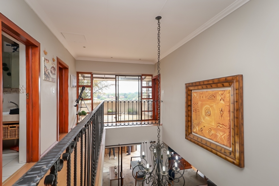 3 Bedroom Property for Sale in Kloofendal Gauteng