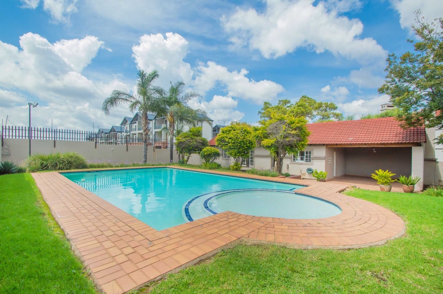 2 Bedroom Property for Sale in Noordhang Gauteng