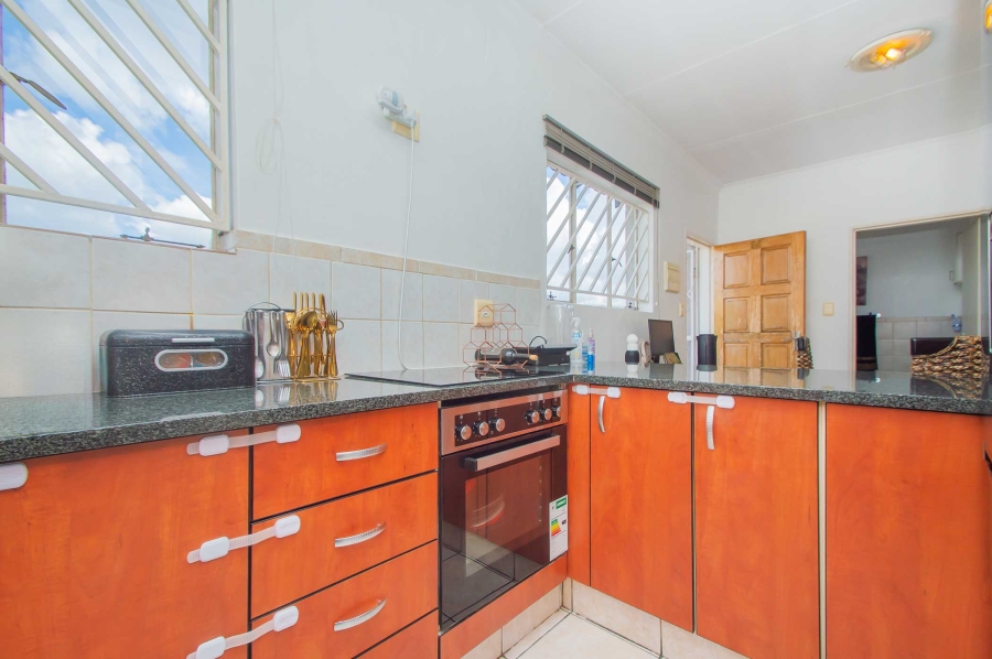 2 Bedroom Property for Sale in Noordhang Gauteng