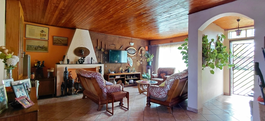 3 Bedroom Property for Sale in Bonaero Park Gauteng