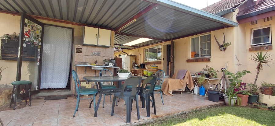 3 Bedroom Property for Sale in Bonaero Park Gauteng