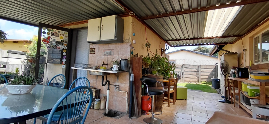 3 Bedroom Property for Sale in Bonaero Park Gauteng