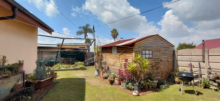 3 Bedroom Property for Sale in Bonaero Park Gauteng