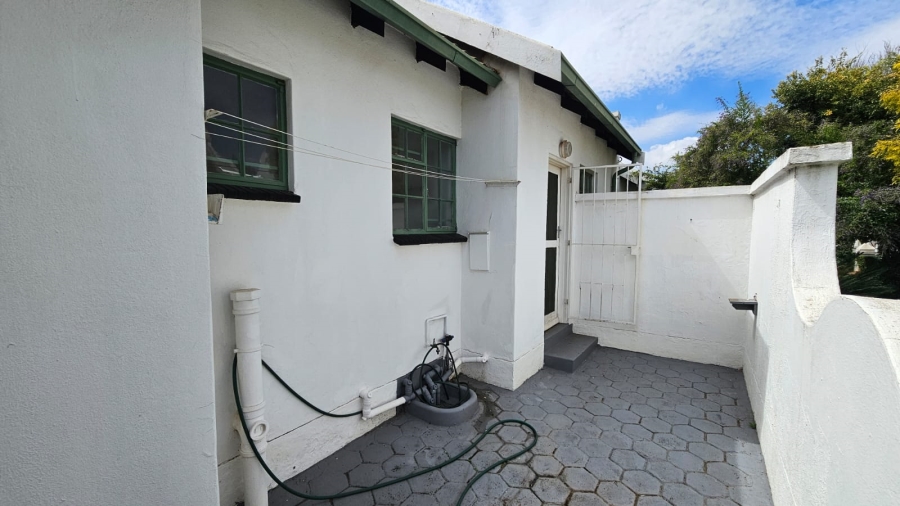 2 Bedroom Property for Sale in Die Hoewes Gauteng