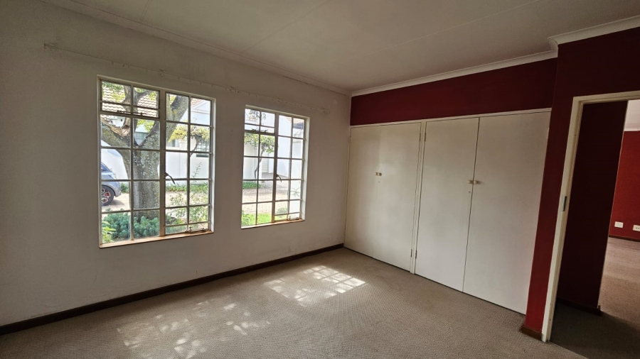 2 Bedroom Property for Sale in Die Hoewes Gauteng