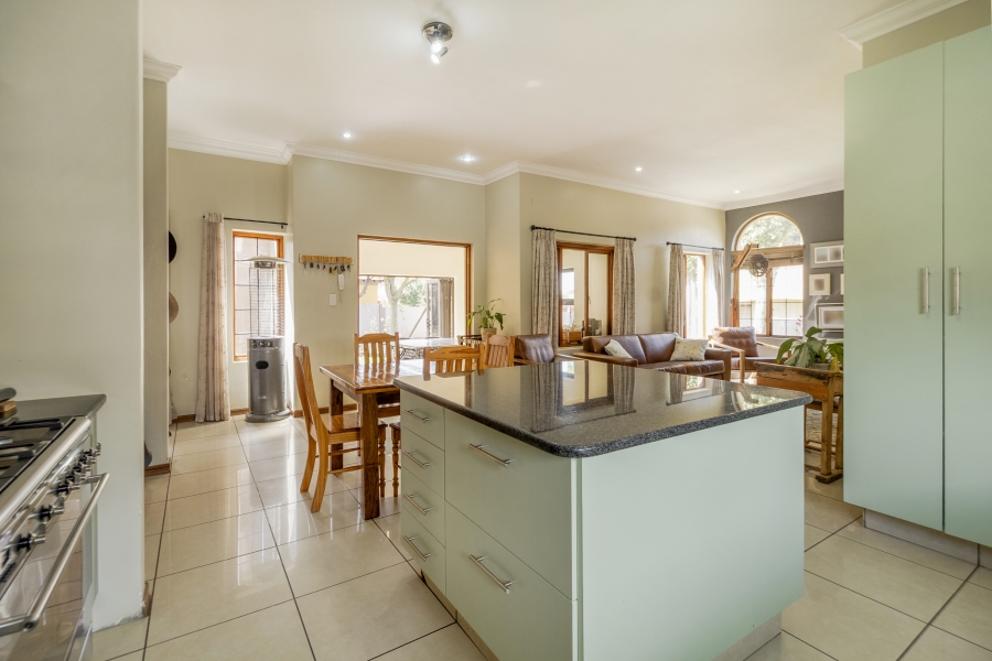 4 Bedroom Property for Sale in Moreleta Park Gauteng