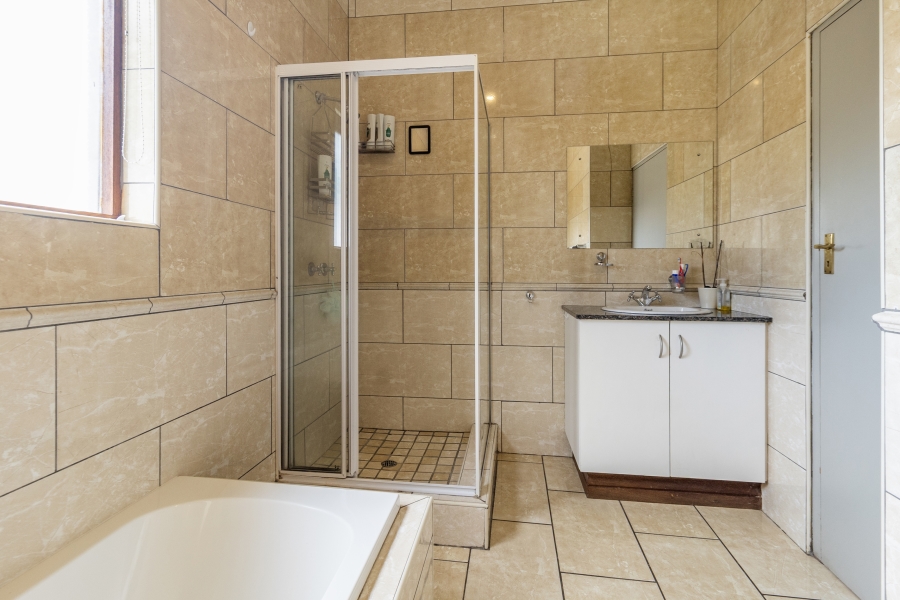 4 Bedroom Property for Sale in Moreleta Park Gauteng