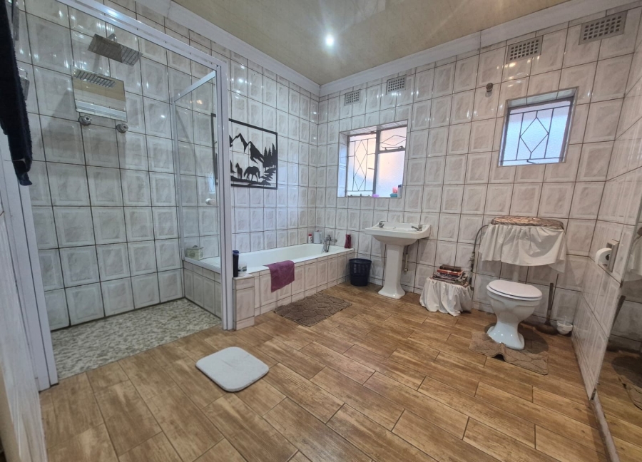 4 Bedroom Property for Sale in Duncanville Gauteng