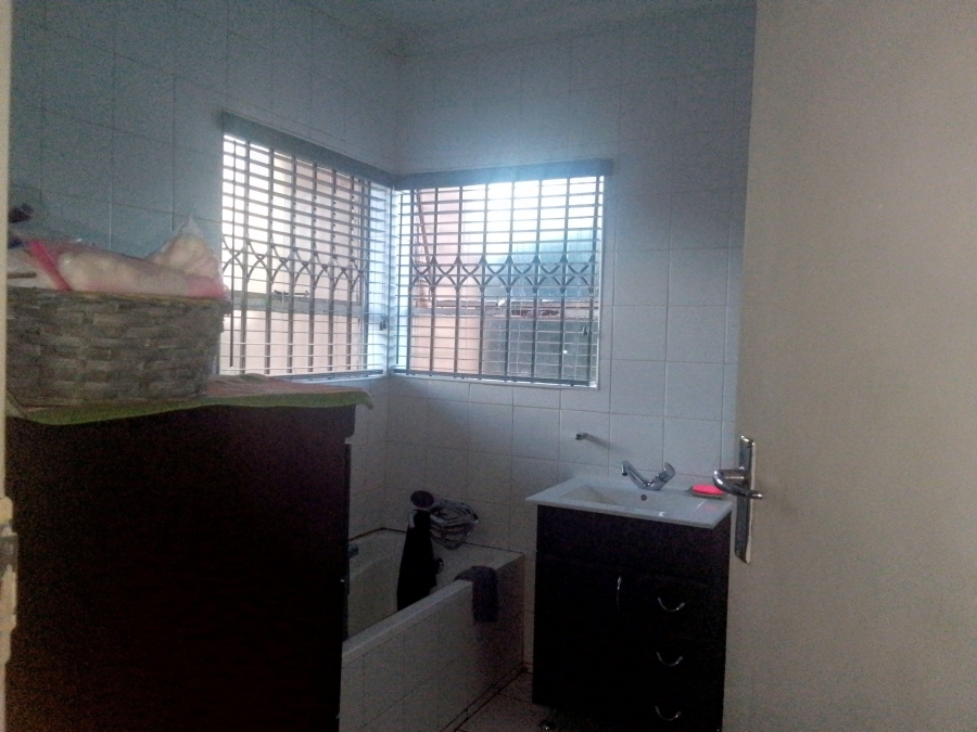 4 Bedroom Property for Sale in Kagiso Gauteng