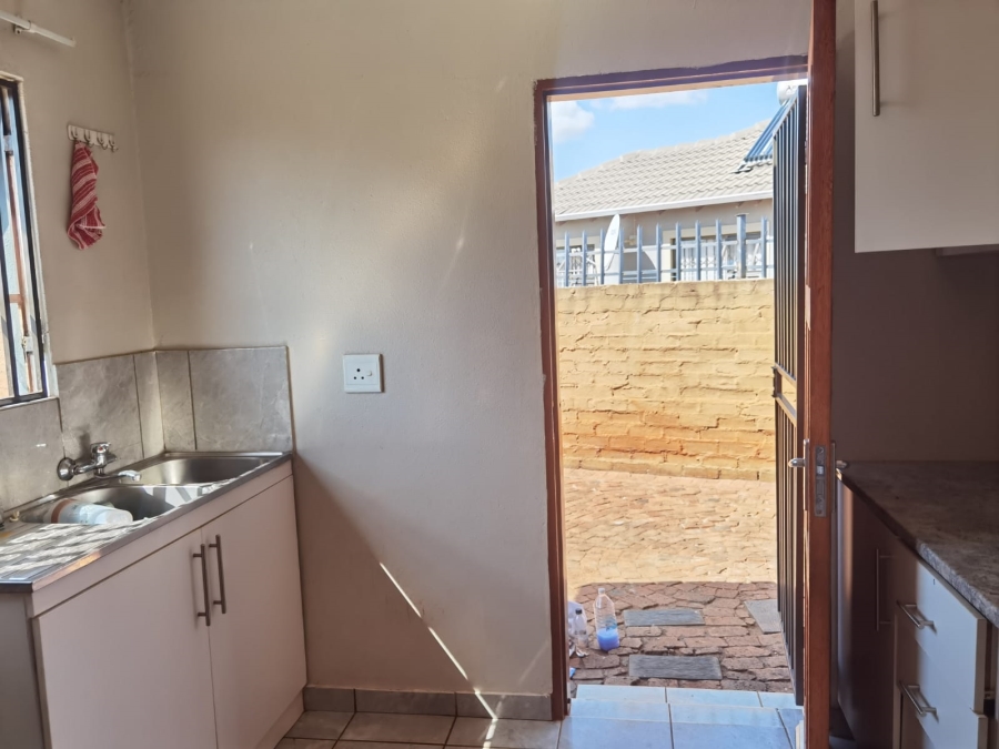 2 Bedroom Property for Sale in The Orchards Gauteng