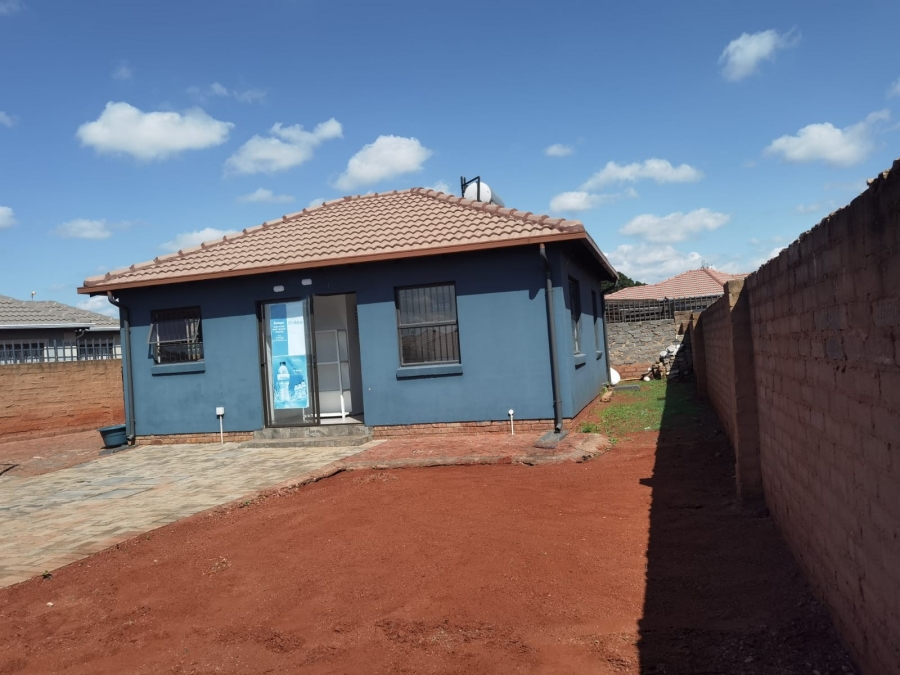 2 Bedroom Property for Sale in The Orchards Gauteng