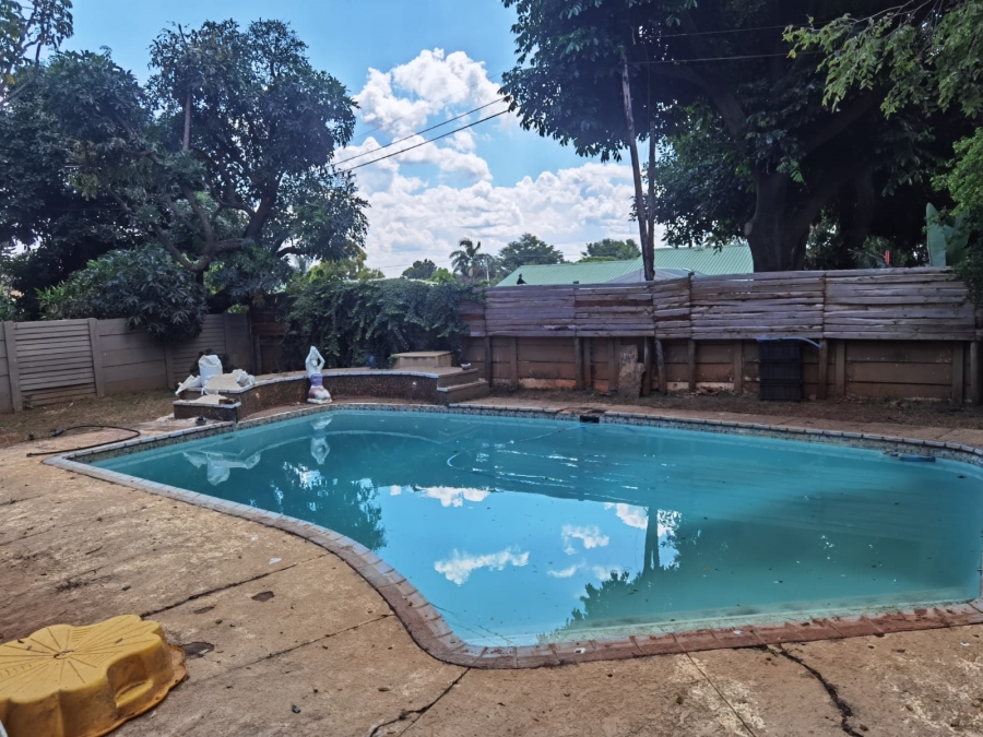 6 Bedroom Property for Sale in Wonderboom Gauteng