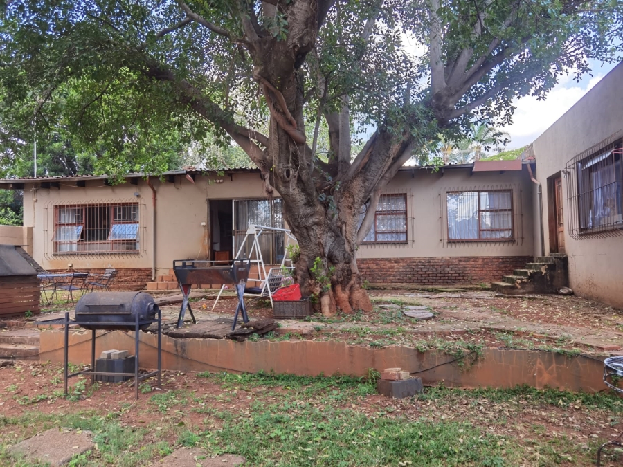 6 Bedroom Property for Sale in Wonderboom Gauteng