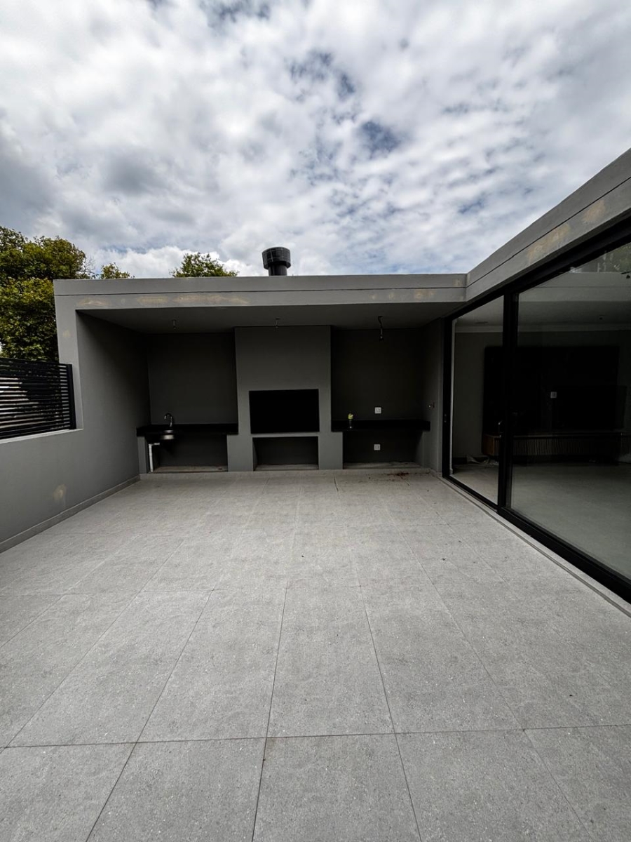 3 Bedroom Property for Sale in Norwood Gauteng