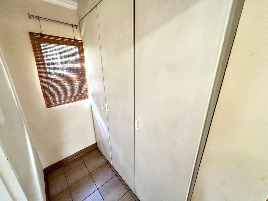 To Let 1 Bedroom Property for Rent in Halfway Gardens Gauteng