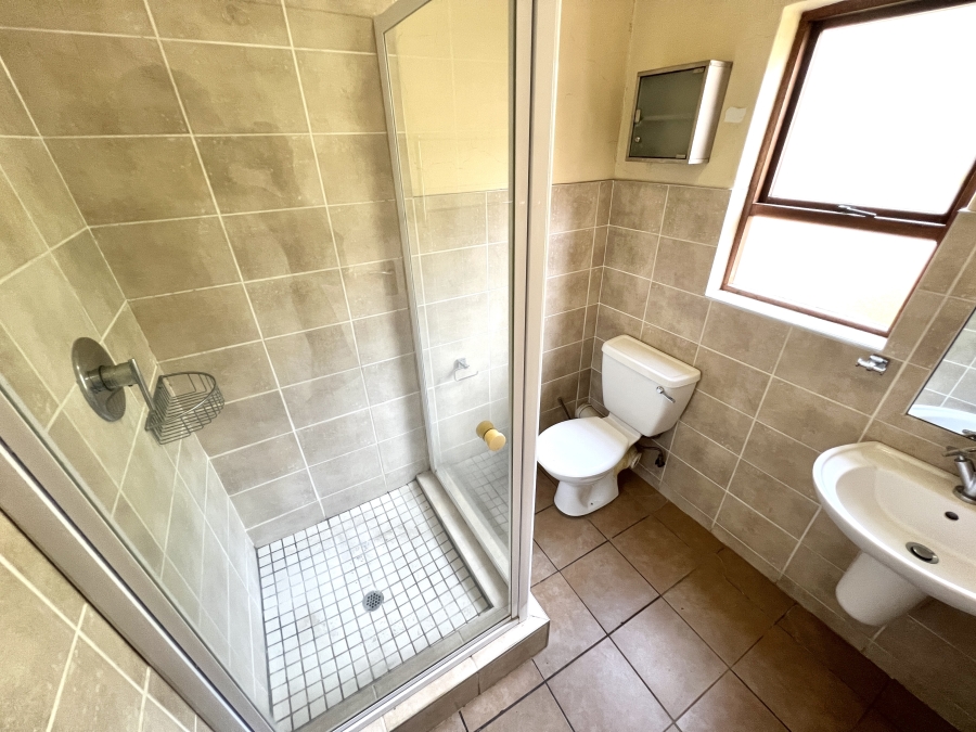 To Let 1 Bedroom Property for Rent in Halfway Gardens Gauteng