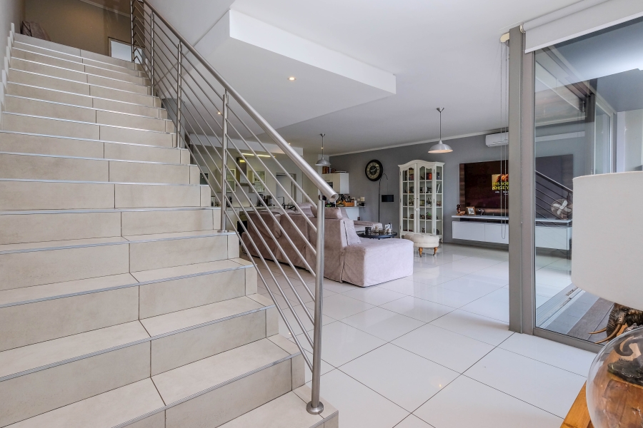 3 Bedroom Property for Sale in Hurlingham Gauteng